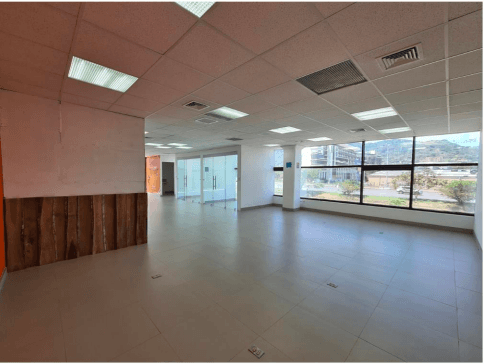 Oficina en alquiler de 138 m² en Oficentro en Escazú - foto 1