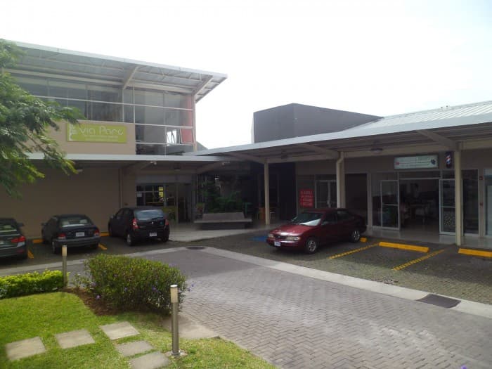 Alquiler de Local en centro comercial Heredia Lagunilla - foto 1