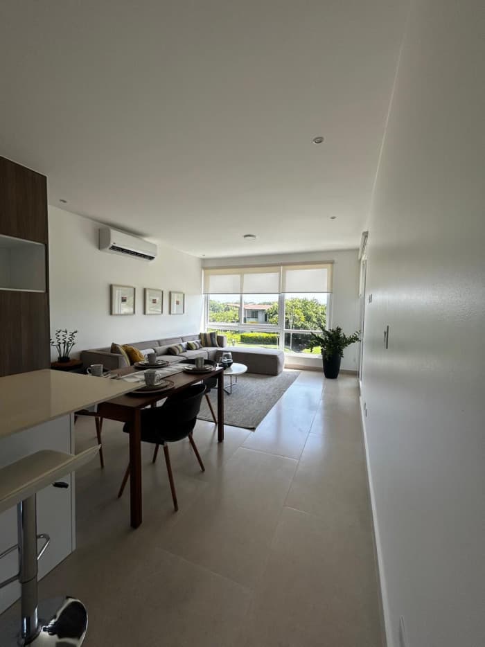 En Venta Moderno Apartamento condominio Playa  Hermosa - foto 1