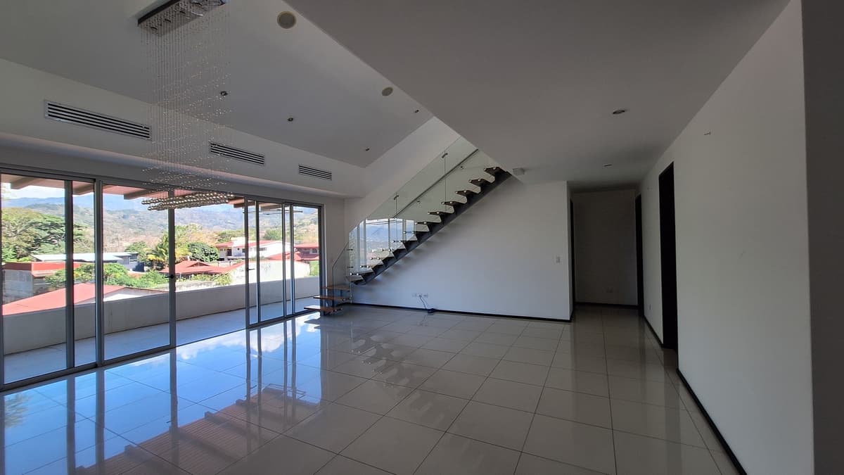 Apartamento Penthouse en Venta en Santa Ana  - foto 1