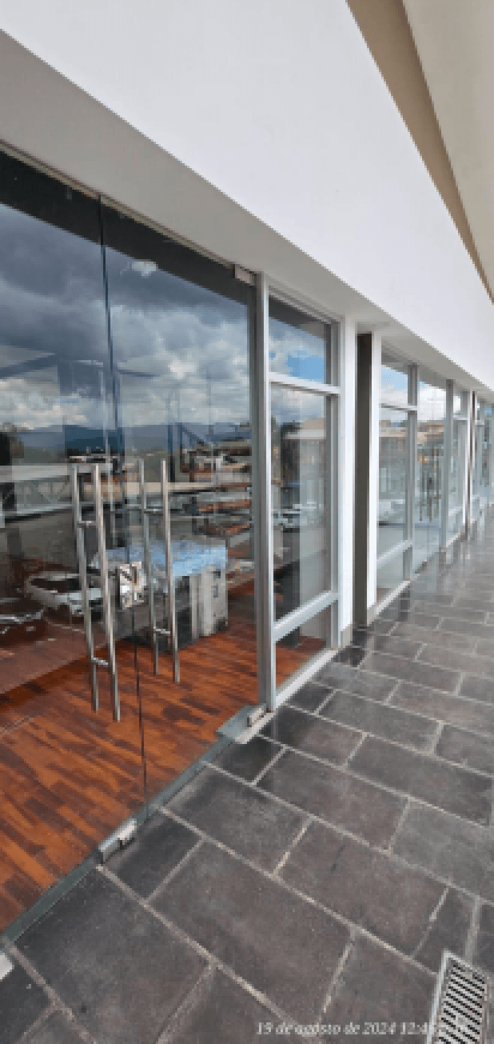 Local Comercial en Renta de 100m2 en Plaza Los Yoses - foto 1