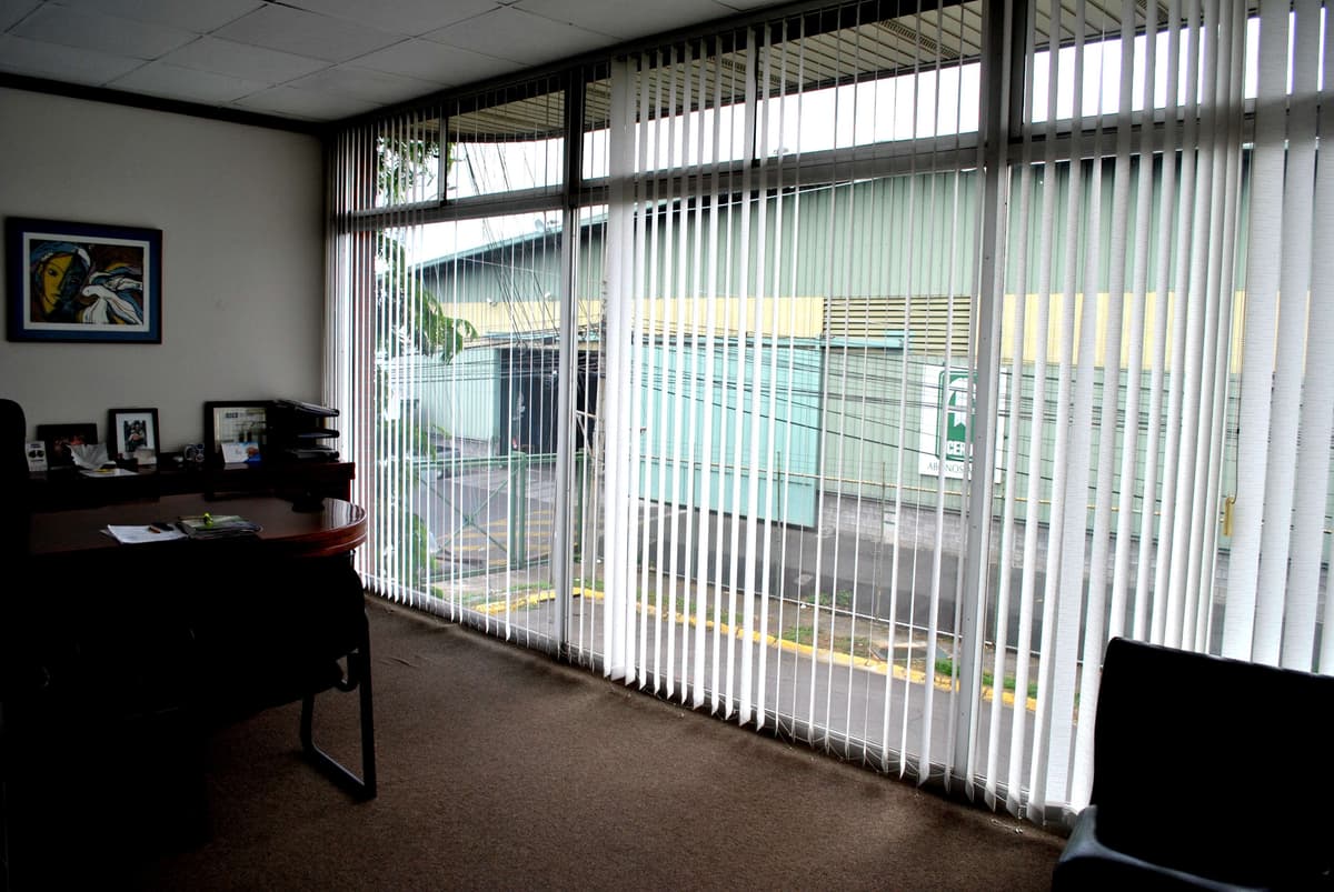 Oficina en La Uruca Ideal para Inversión o Empresa - foto 1