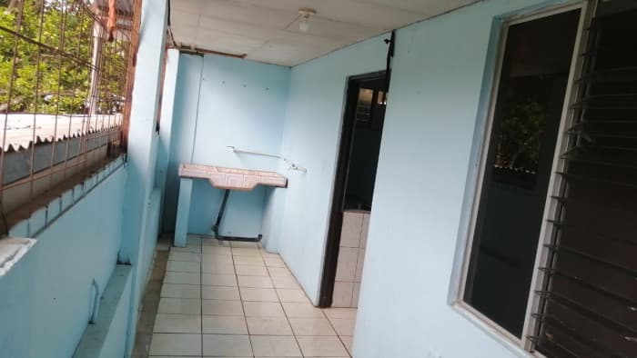 En Venta propiedad con 2 casas, 1 apartamento y 1 local - foto 1
