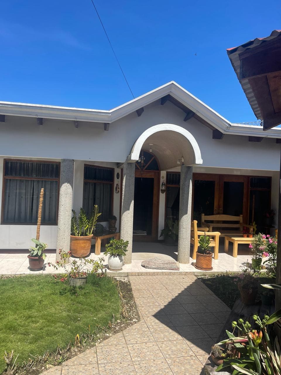 En venta hermosa casa en Santo Domingo de Heredia  - foto 1