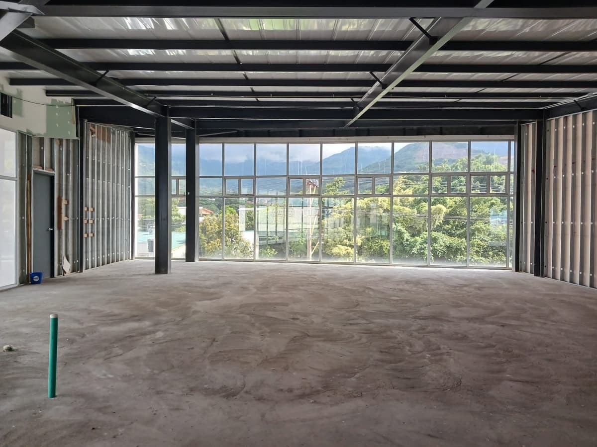 Renta de Oficina 690m2 Comercial, Santa Ana, San José. - foto 1
