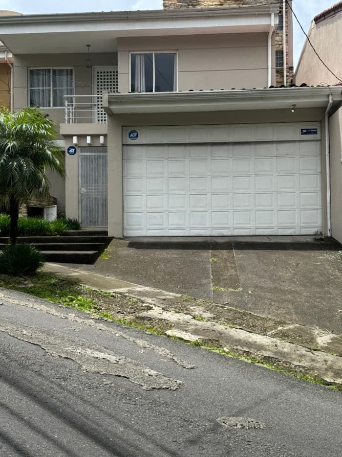 Venta de Casa Independiente en Curridabat - foto 1