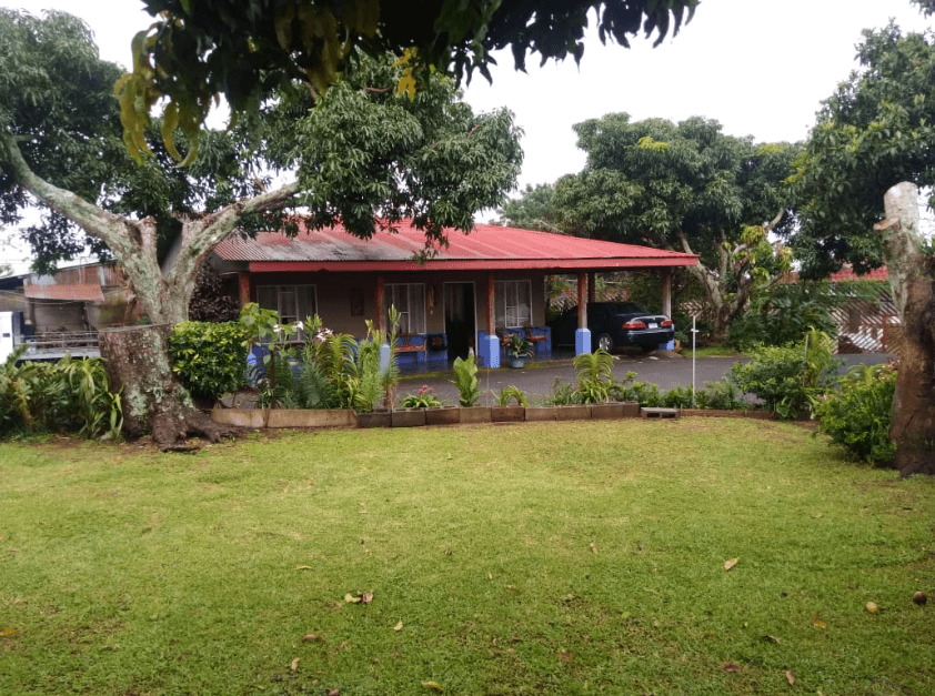 En Venta Amplia Casa En Santa Lucia De Heredia - foto 1