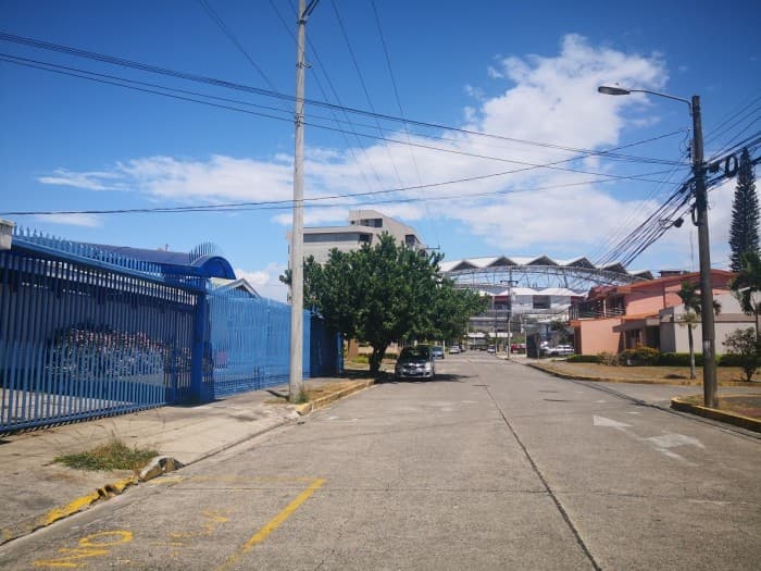 Terreno venta o alquiler con construcción en Nunciatura - foto 1