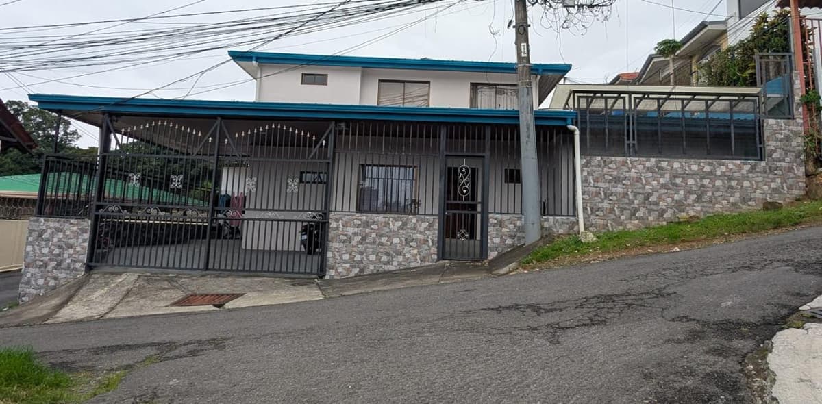 Hermosa Casa en Venta en Ciudad Colón, Mora San José. - foto 1