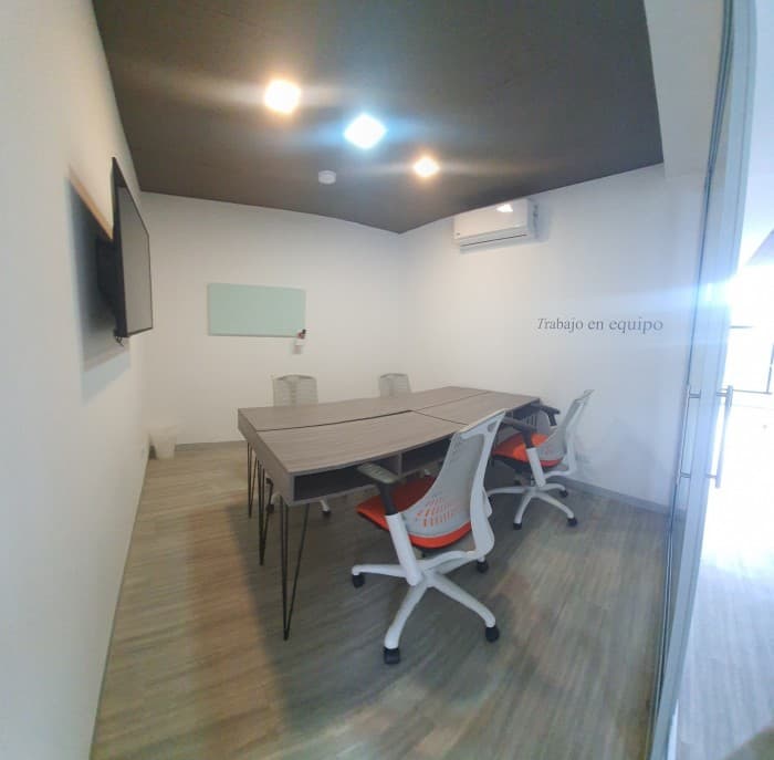 Alquiler de moderna oficina en Santa Ana San José CR - foto 1