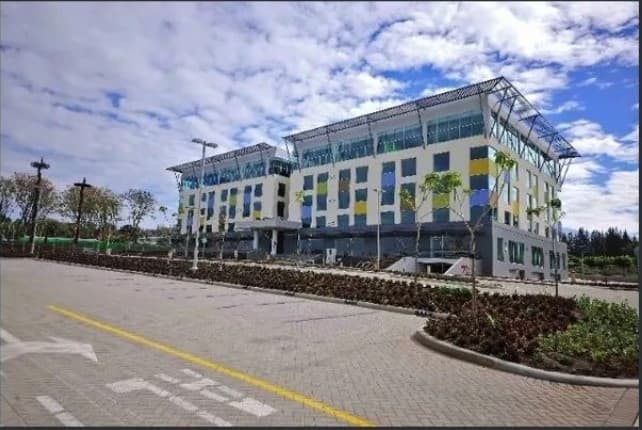 Oficinas en Alquiler Terra Campus - foto 1