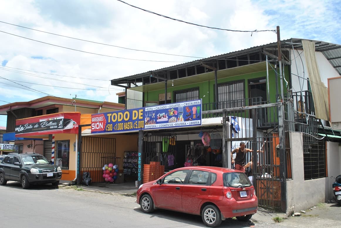 Inversión: Edificio de Locales en Venta, Cariari Pococí - foto 1