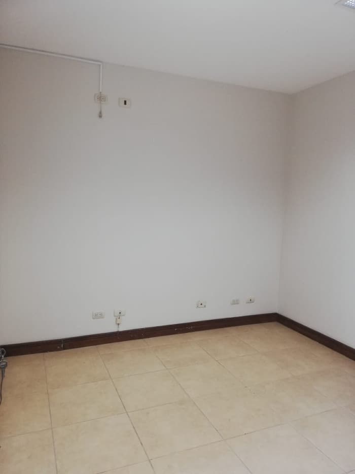 Se alquila local comercial en Centro Medico, Belén - foto 2