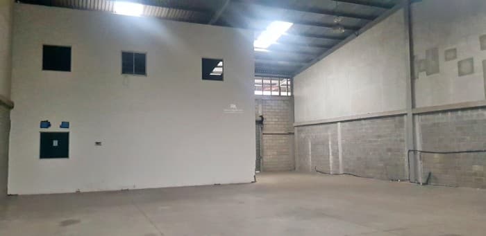 Alquiler de Bodega en La Uruca San José  - foto 4