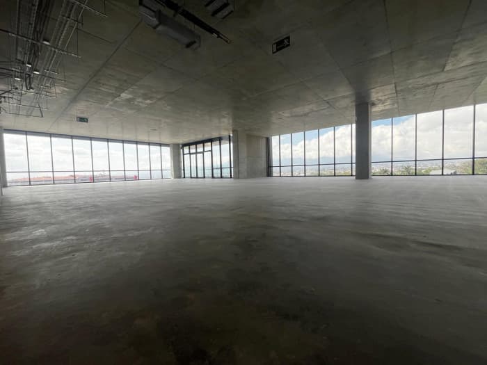 Hermosa Oficina de 445m2 en Alquiler en San Pedro - foto 3