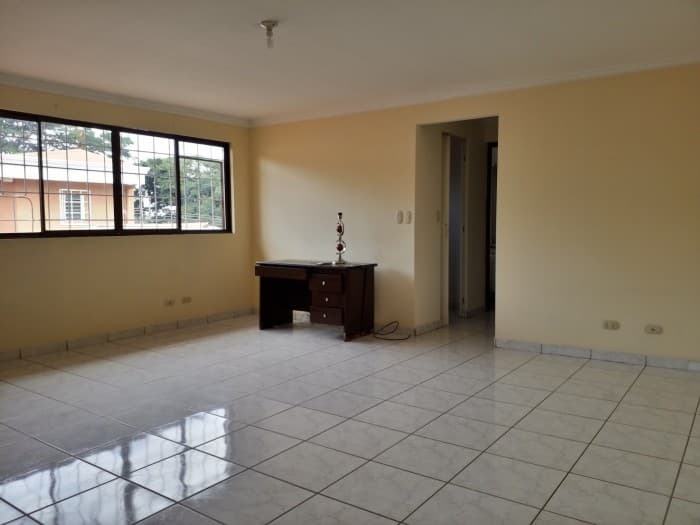 Hermosa Casa en Venta Urbanizacion La Trinidad Alajuela - foto 3