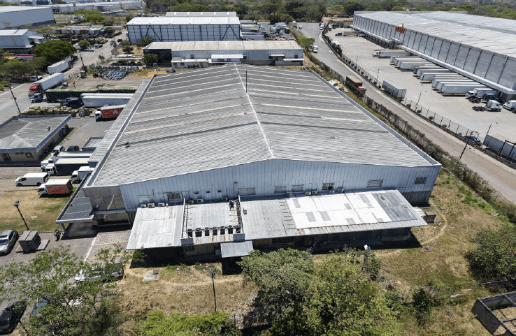 Bodega de 1,632m2 en Renta en La Garita de Alajuela. - foto 2