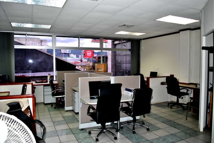 Oficina en La Uruca Ideal para Inversión o Empresa - foto 3