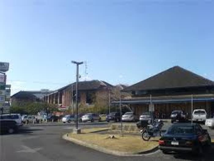 Renta de Oficina Comercial en Plaza en Rohrmoser Pavas  - foto 3