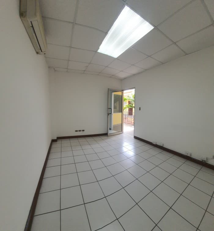 Oficina en Alquiler cerca Sabana SJO Costa Rica - foto 3