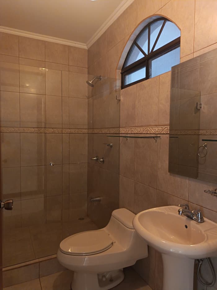 Hermosa Casa en Venta o Renta en Condominio en Moravia. - foto 17