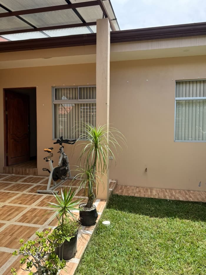 Hermosa Casa en Venta, Caballo Blanco, Cartago  - foto 2