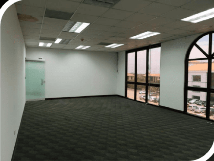 Arriendo espacio de 547m² en Oficentro en Santa Ana - foto 2