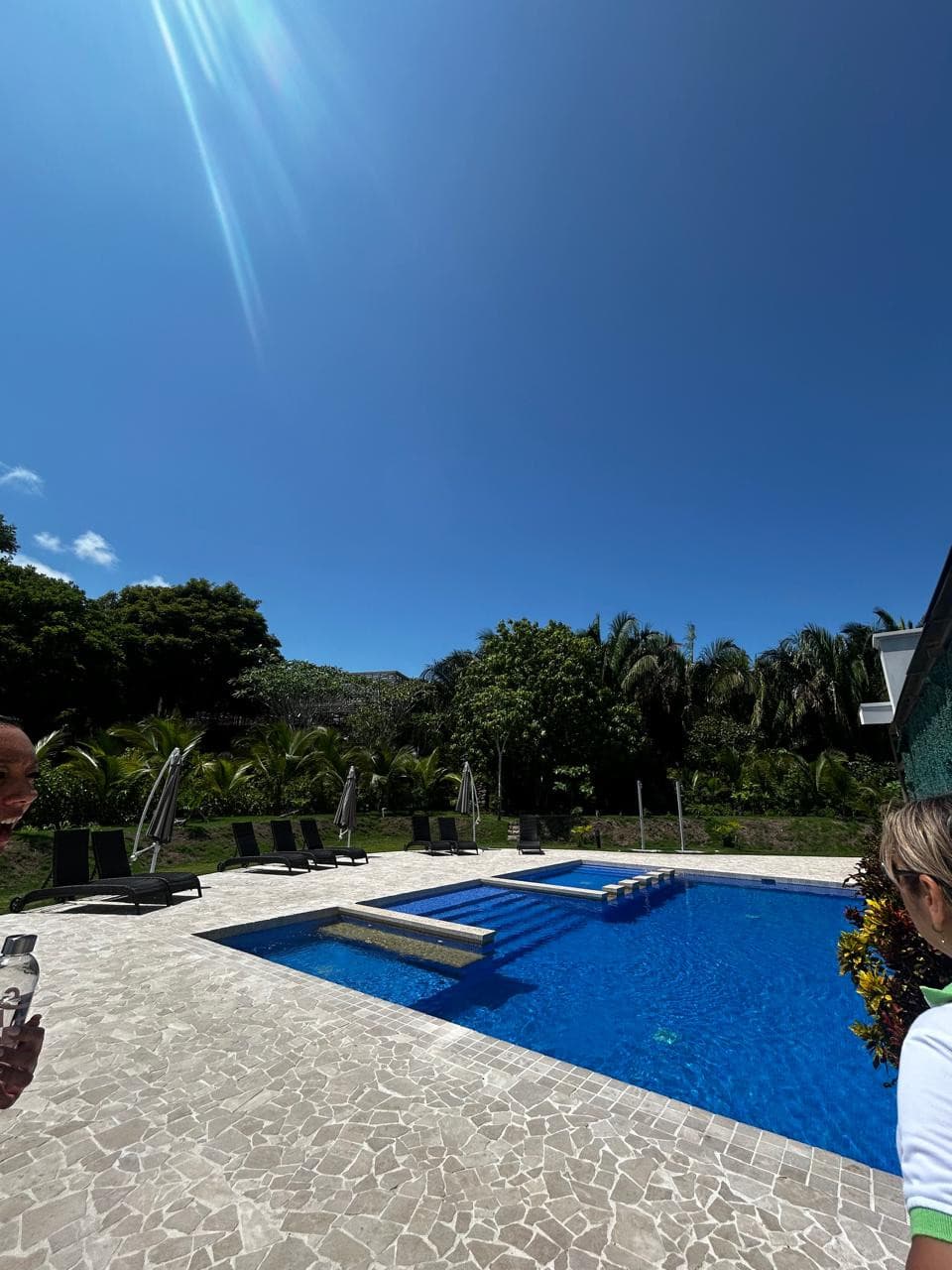 En Venta Moderno Apartamento condominio Playa  Hermosa - foto 2