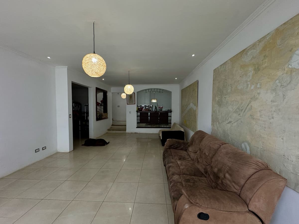 Venta de Casa Independiente en Curridabat - foto 4