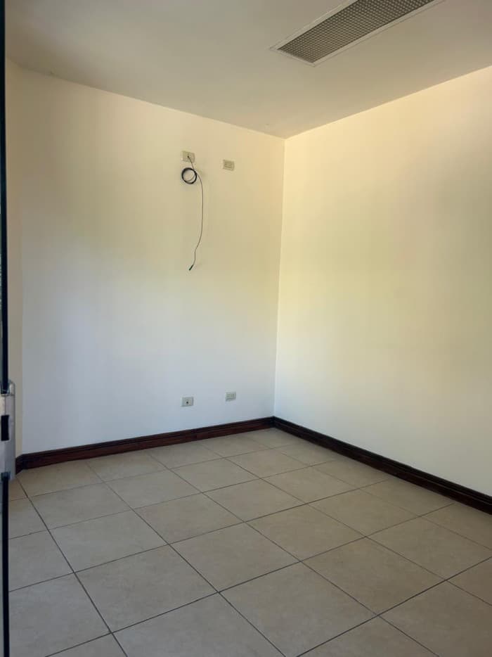 Se alquila local comercial en Centro Medico, Belén - foto 4