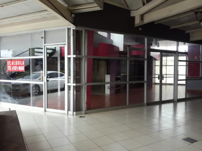Local comercial en Heredia en Renta - foto 3