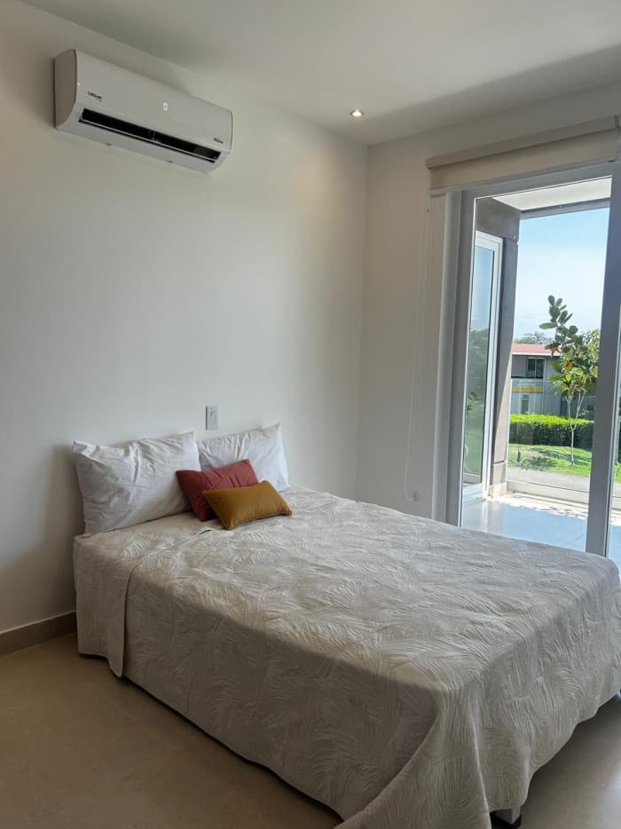 Venta apartamento en Playa Hermosa Jaco Costa Rica - foto 3