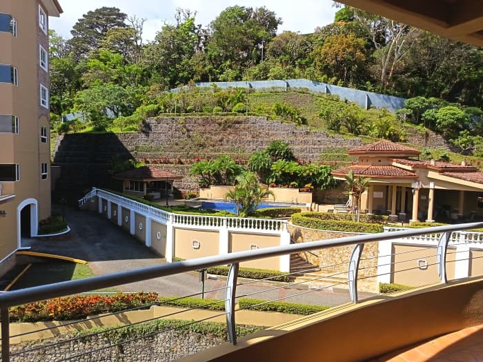 Hermosa Casa en Venta en San Rafael de Escazú San José. - foto 4