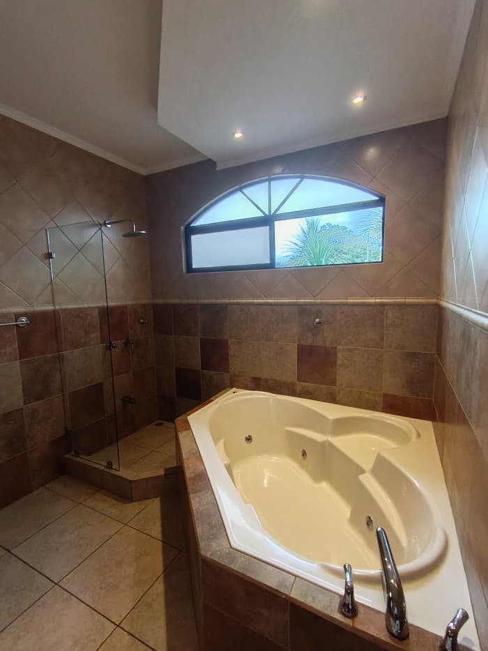 Hermosa Casa en Venta o Renta en Condominio en Moravia. - foto 23