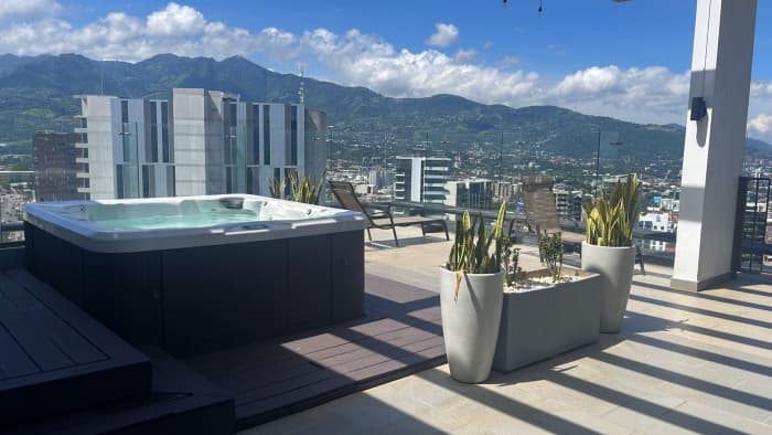 En Venta bello apartamento amueblado en Rorhmoser C.R. - foto 3