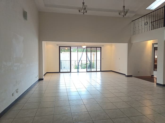 Hermosa Casa en Venta o Renta en Condominio en Moravia. - foto 9