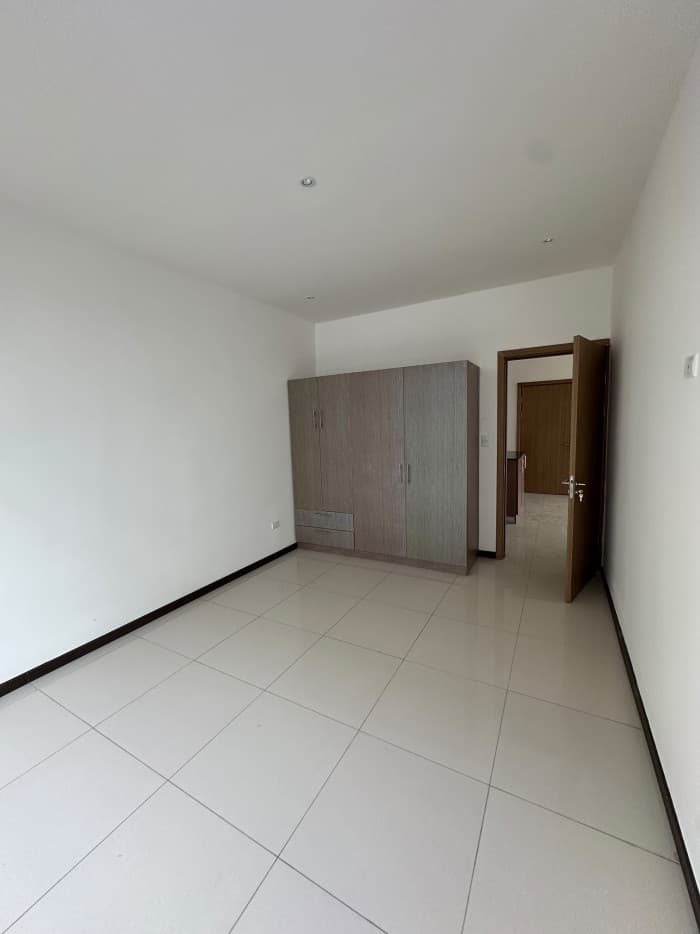 Apartamento en venta en Santa Ana en condominio  - foto 6