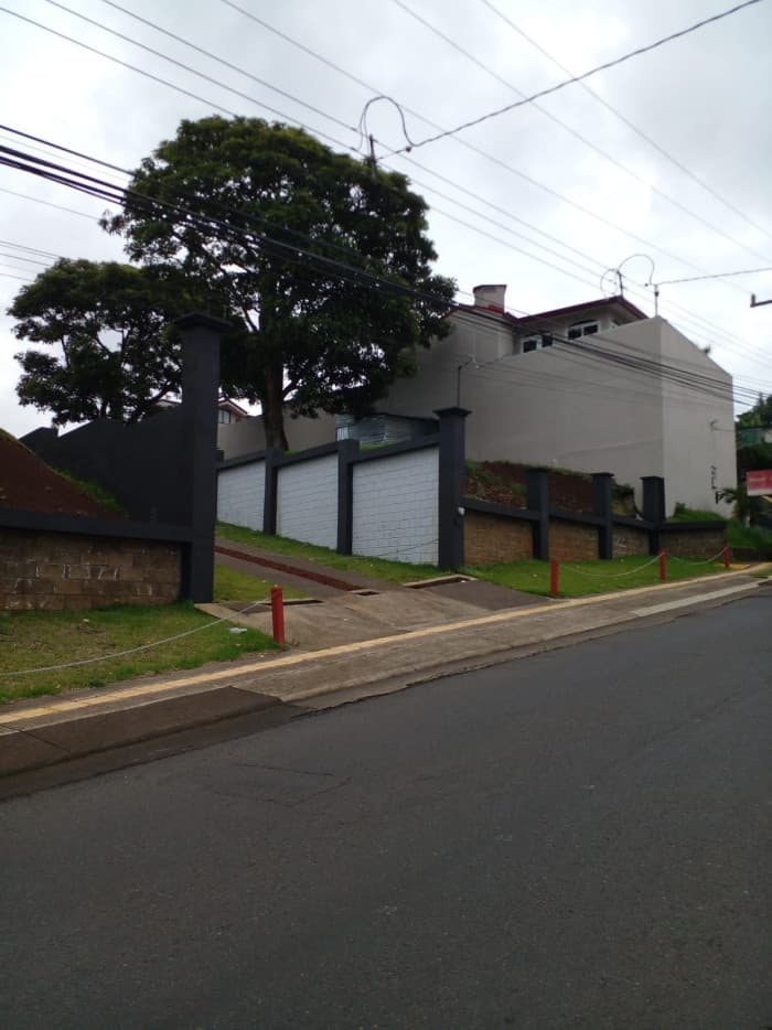 TERRENO EN VENTA CON VISTA PANORAMICA EN HEREDIA - foto 2