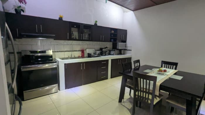 Hermosa Casa en Venta en Ciudad Colón, Mora San José. - foto 4