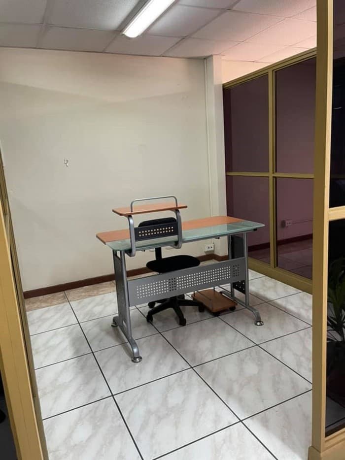 Oficina en Alquiler en Moderno Oficentro en Moravia - foto 3