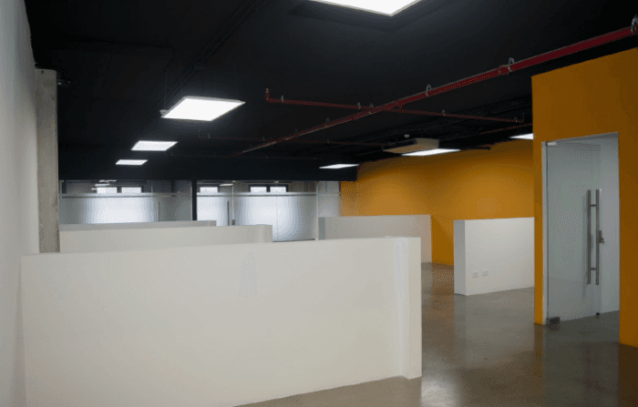 Oficina Comercial en Renta o Venta en Pinares San Jose - foto 2