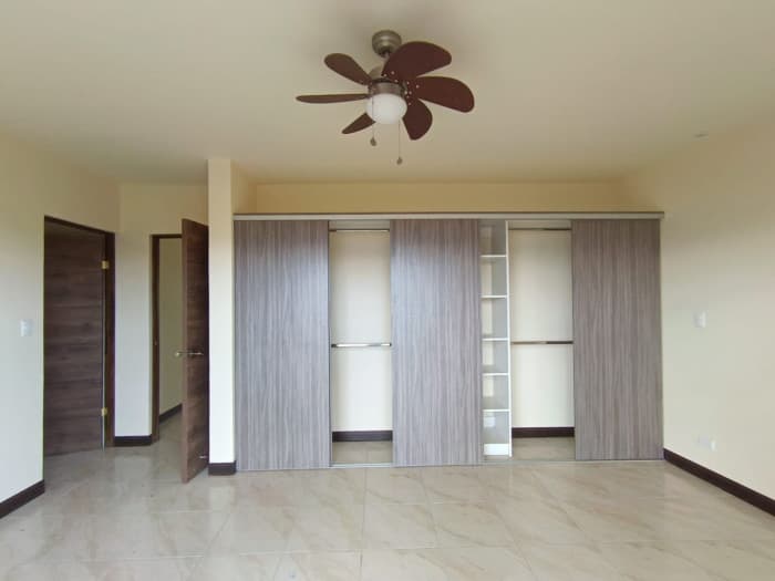 Alquiler de amplia y centrica casa en Escazú, San José - foto 18