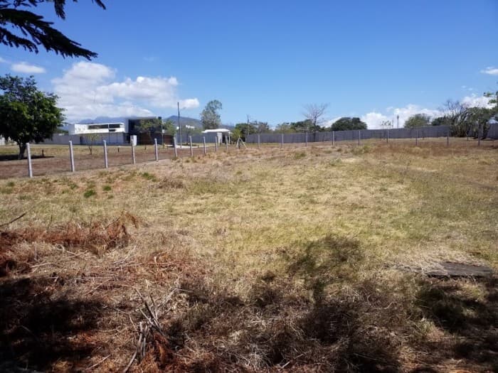 Lote en venta La Guacima Alajuela muy cerca Automercado - foto 2