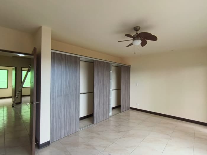Alquiler de amplia y centrica casa en Escazú, San José - foto 16