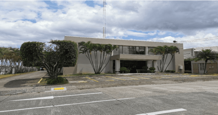 Oficinas en Alquiler con 1,056 m² en Barreal Heredia - foto 3
