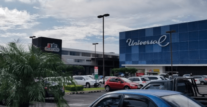 Amplio Local de 131m2 en Plaza Comercial en Heredia - foto 4