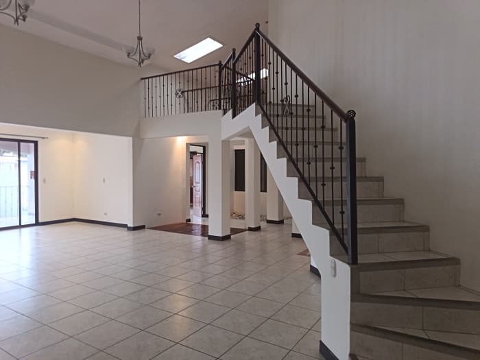 Hermosa Casa en Venta o Renta en Condominio en Moravia. - foto 10