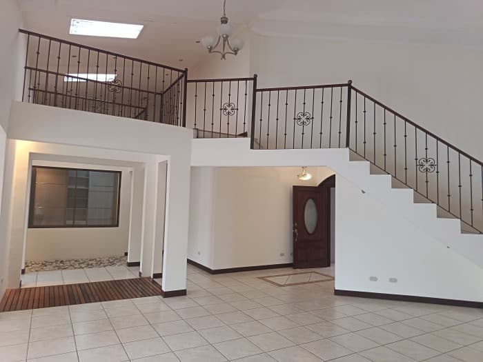 Hermosa Casa en Venta o Renta en Condominio en Moravia. - foto 11
