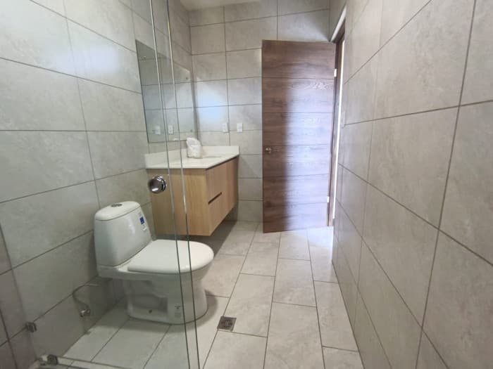 Alquiler de amplia y centrica casa en Escazú, San José - foto 21