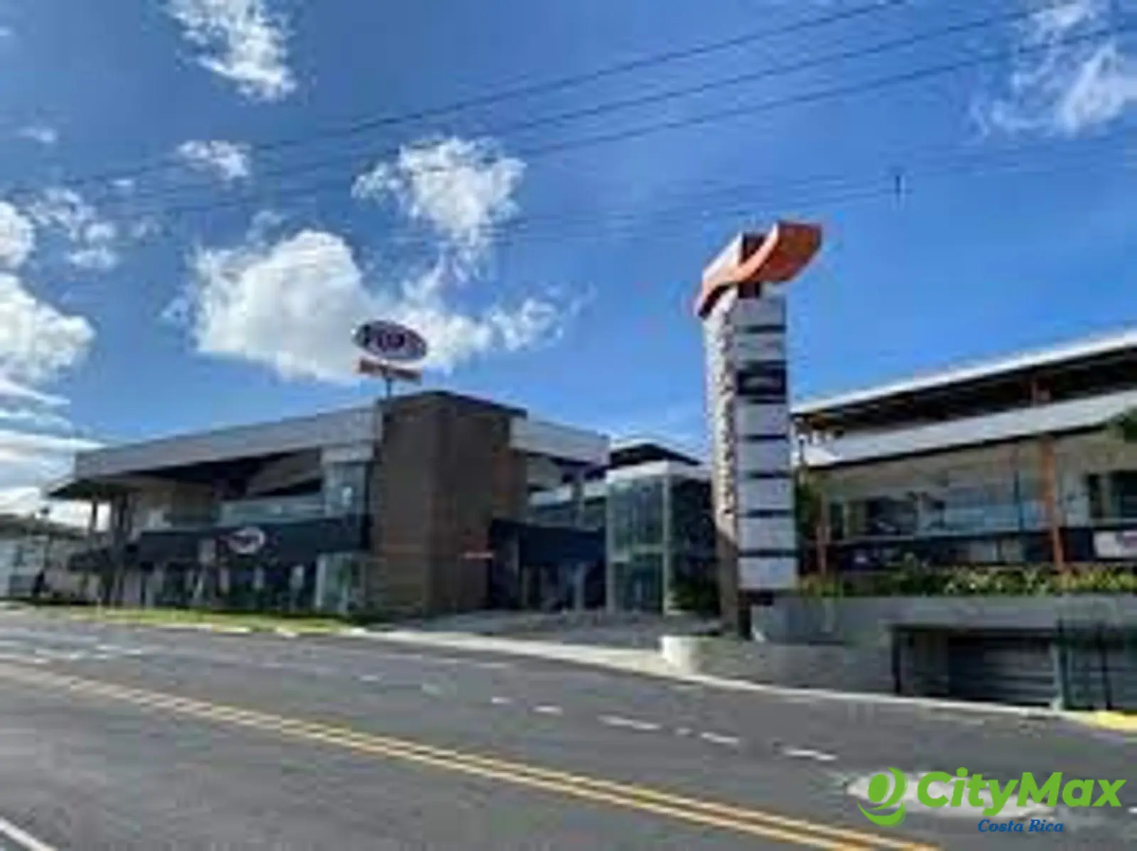 Centro Comercial Pinares Pleace Curridabat San José C.R. - foto 2